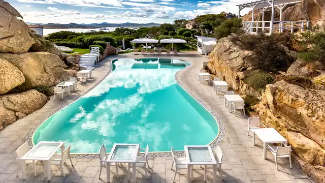 Hotel sur la Maddalena en demi-pension et avec un acces au spa inclus Adults Only