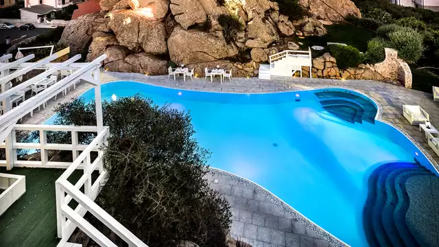 Hotel sur la Maddalena en demi-pension et avec un acces au spa inclus Adults Only