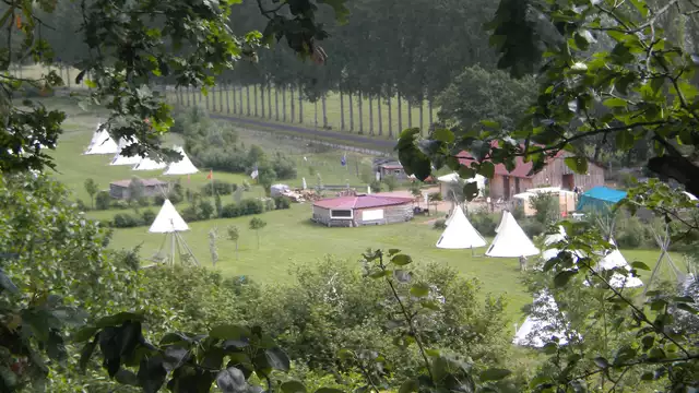 Escapada romantica en un insolito tipi