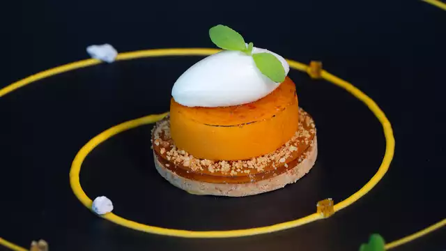 Balcón con vistas al lago Léman para una estancia gastronómica