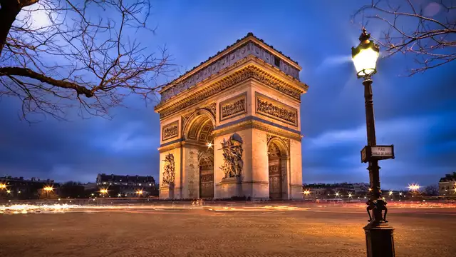 Weekend in Parijs, vlakbij de Arc de Triomphe