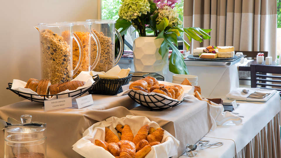 Hôtel du Parc - Chantilly - EDIT_NEW_Buffet.jpg