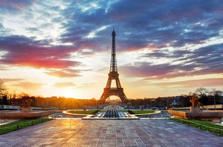 Luxeverblijf aan de poorten van Parijs in een exclusieve kamer met champagne