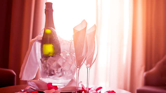 Oferta especial: escapada romántica con champán y macarons en Juan-les-Pins