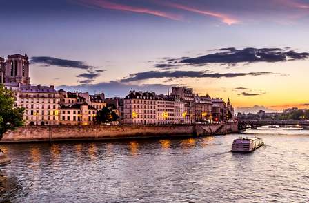Luxe à Paris avec une chambre Privilège dans un 4* sur la Seine