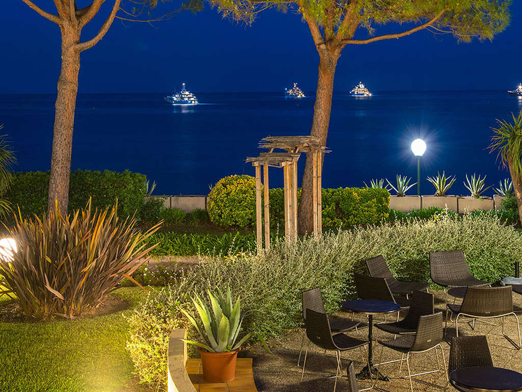 Séjour Gourmand À Plusieurs Sur La Côte D'azur - 3* (ref 865)