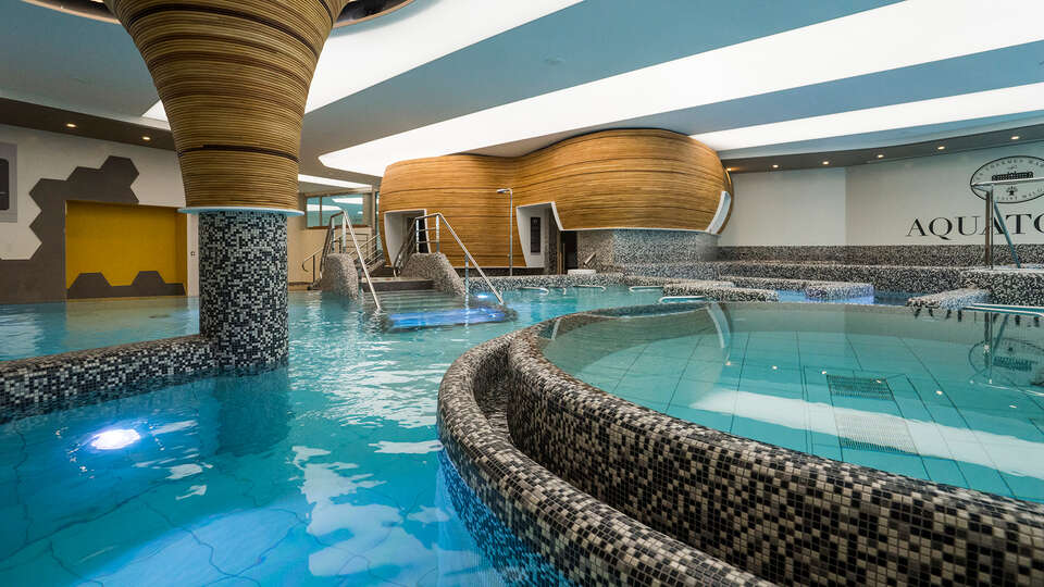 Relajate en un antiguo hotel muy carismatico de la ciudad de Nantes