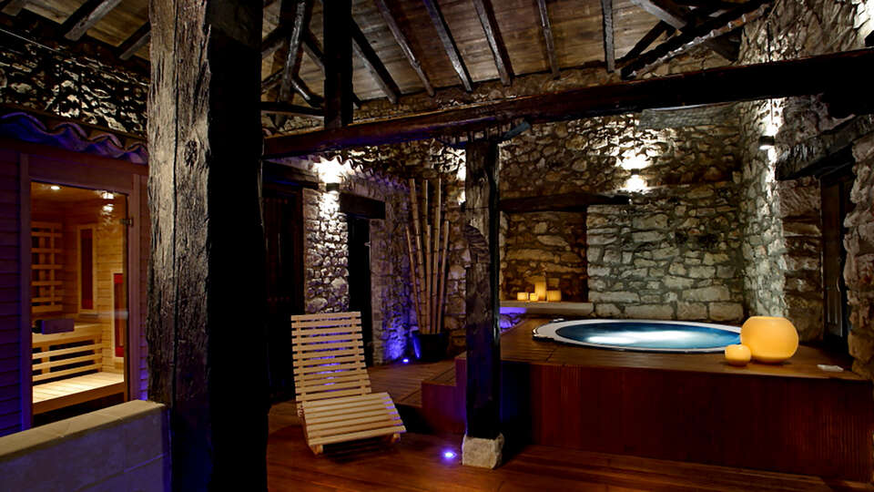 Escapada con spa privado y desayuno incluido cerca de Siguenza desde noches
