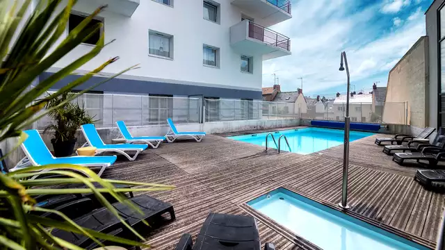 Estancia en apartamento en Saint-Nazaire.