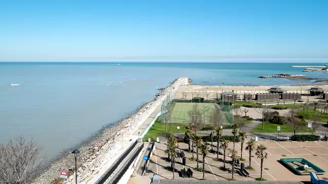 Vacances à Rimini dans un hôtel en bord de mer avec demi-pension