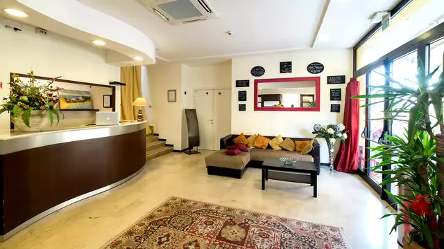 Vacances à Rimini dans un hôtel en bord de mer avec demi-pension