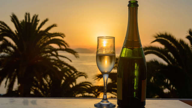 Sole e mare ad Almuñecar, con colazione e cocktail di benvenuto