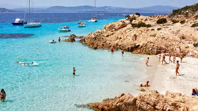 Voyage en famille en pension complète au bord de la mer à Palau, Sardaigne