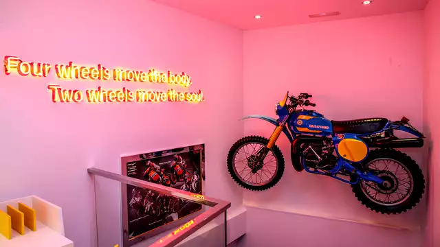 Si viajas en moto...¡este es tu hotel! a las puertas de Salamanca con el desayuno incluido