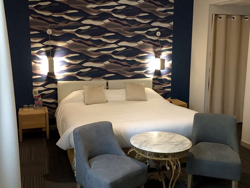 Escapade alliant gastronomie et bien-être, avec massage pour deux - 4* - 24