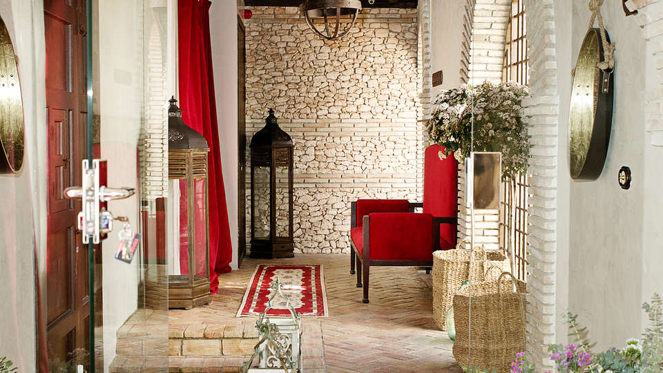 Suites La Posada de Pilar - Edit_Hall.jpg
