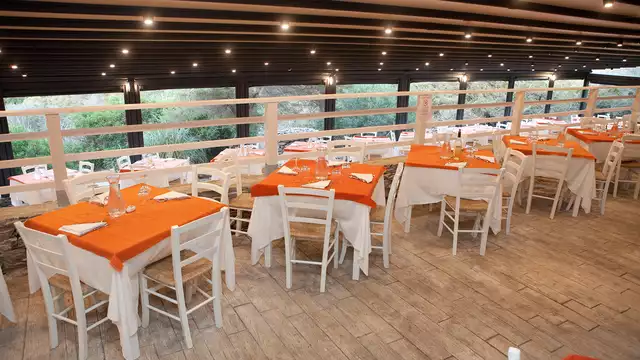 Vacances en chambre quadruple en demi-pension en Sardaigne