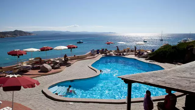 Sardinië 2025: vierpersoonskamer in halfpension