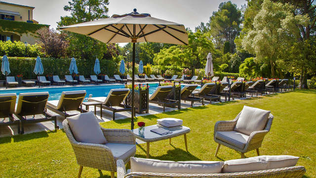 Hôtel Le Vallon de Valrugues et Spa 5* - Saint-Rémy-de ...