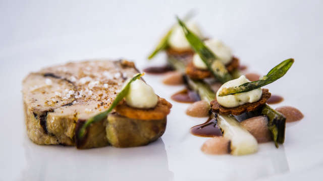 Escapada romántica con cena y cuidados en Saint-Rémy-de-Provence