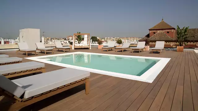 Escapada en el bonito barrio de Triana, al lado del Gualdalquivir en Sevilla