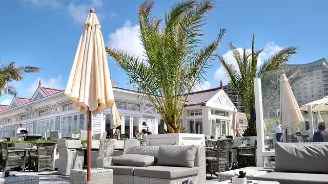 Luxe bien-etre et confort avec vue sur la mer dans le Historic Huis ter Duin