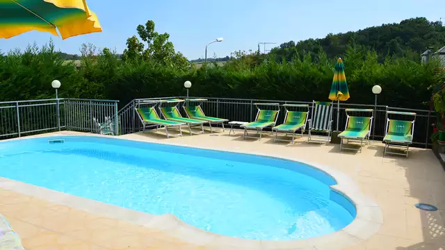 Vacances relaxantes en Émilie-Romagne avec accès aux Thermes de Tabiano inclus