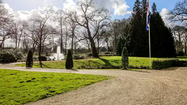 Romance en una preciosa casa de campo del siglo XIV en Gelderland, Países Bajos
