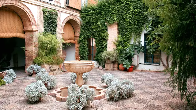 Escapada en Córdoba cerca del palacio de Viana, el palacio de la Merced y la torre de la Malmuerta