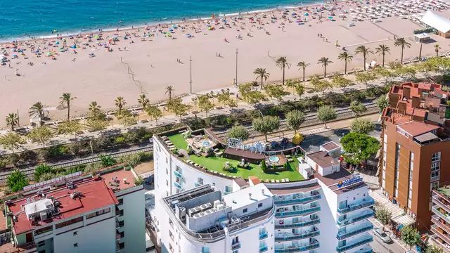 Pension complète à Calella près de la plage