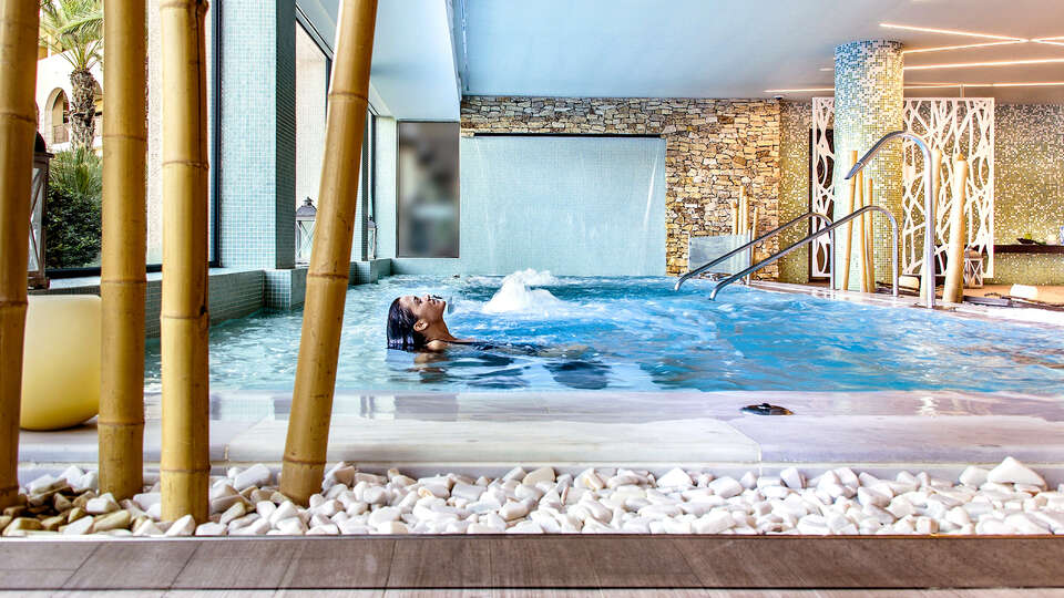 Escapade avec diner et spa dans une station balneaire de luxe sur la cote d Almeria