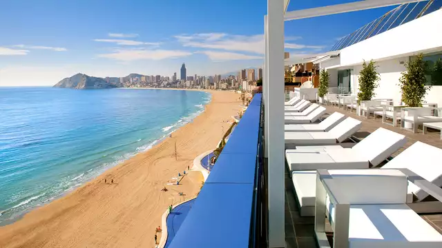 Demi-pension en bord de mer à Benidorm