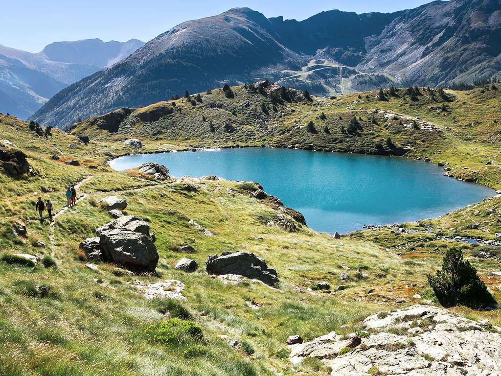 Détendez-vous Au Centre Ville D'andorre Avec La Demi-pension Incluse - 4* (ref 7742)