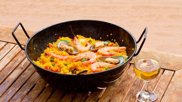 Pensión completa frente las aguas turquesas de Tossa de Mar