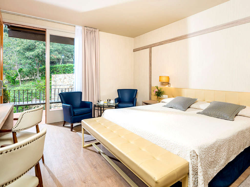 Déconnexion dans un hôtel de luxe avec spa et accès direct à la plage de Santa Cristina - 5* - 3