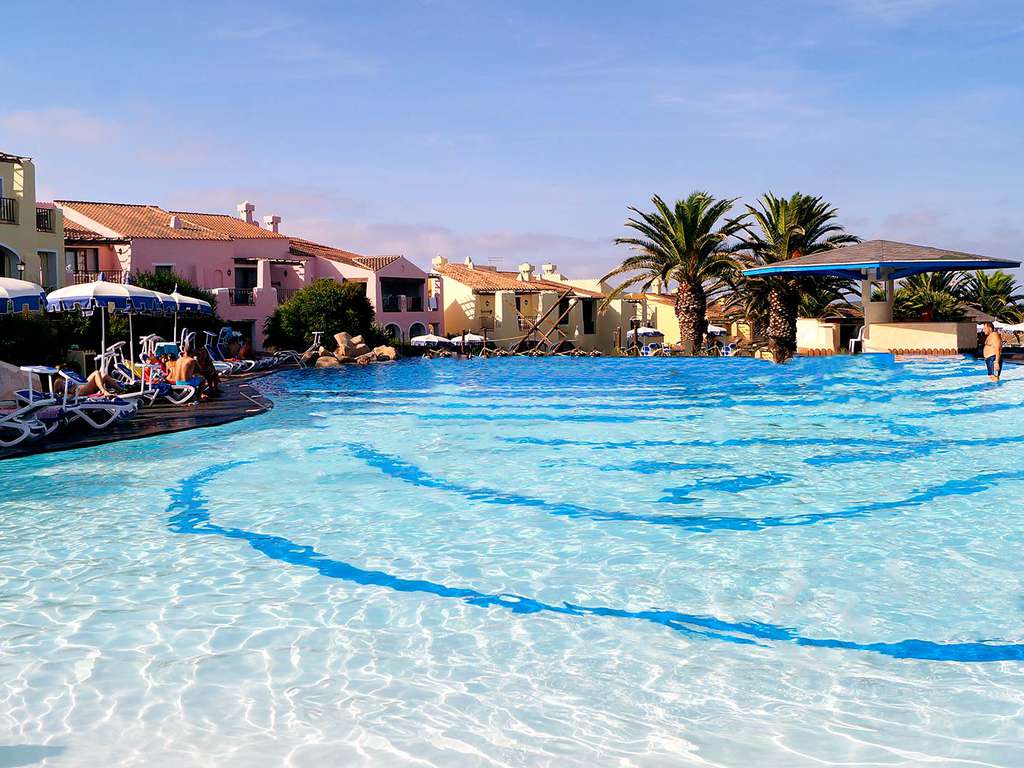 Eté En Sardaigne À Stintino Dans Un Studio Pour 4 Personnes (à Partir De 7 Nuits) (ref 17843)