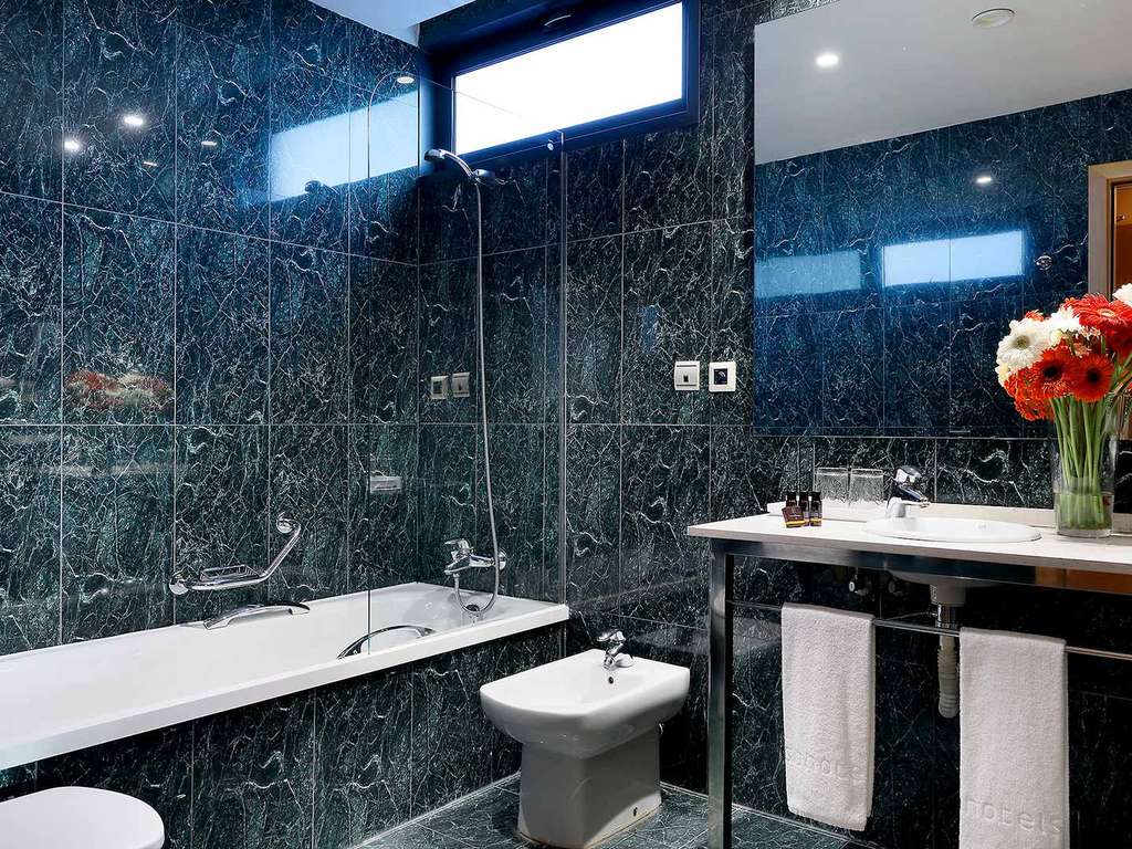 Découvrez Barcelone de la manière la plus romantique dans un hôtel 4 étoiles situé en zone de plage - 4* - 19