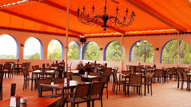 Verblijf in een landelijk hotel aan de voet van de Sierra de Cazorla met diner