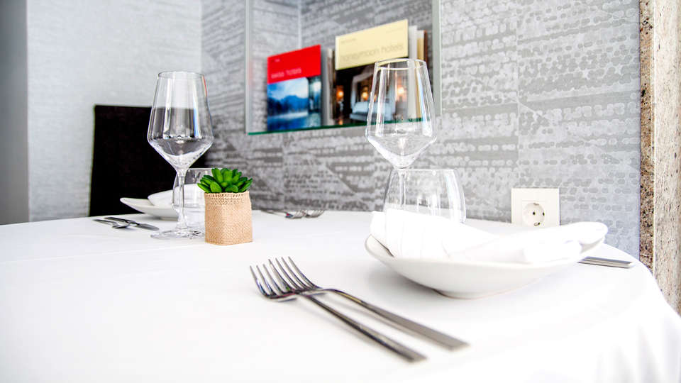 Morada da Moa - Edit_Restaurant.jpg