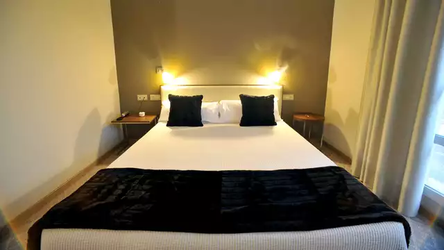 Evasion non loin de Valence avec petit déjeuner, parking et cava inclus.
