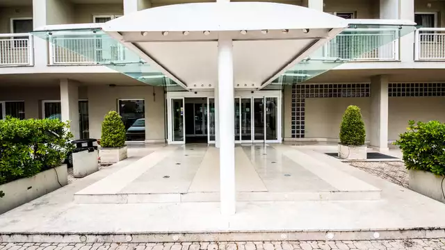 Soggiorno i  camera tripla a Roma in hotel 4* vicino alla fermata della metro