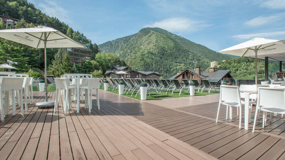 Escapada para o personas en apartamento con acceso al spa en La Massana Andorra