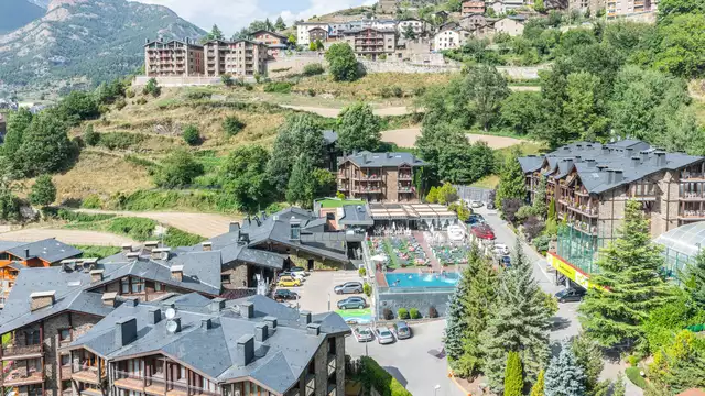 Appartements avec spa, piscines et petit-déjeuner inclus (pour un maximum de 4 adultes)