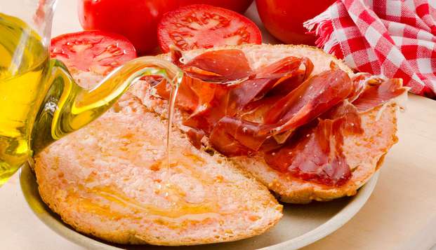 Ontspannend uitje met een mand vol lokale producten in de Priorat