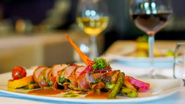Geniet van een culinair seizoensdiner in de mooie vestingstad Gorinchem