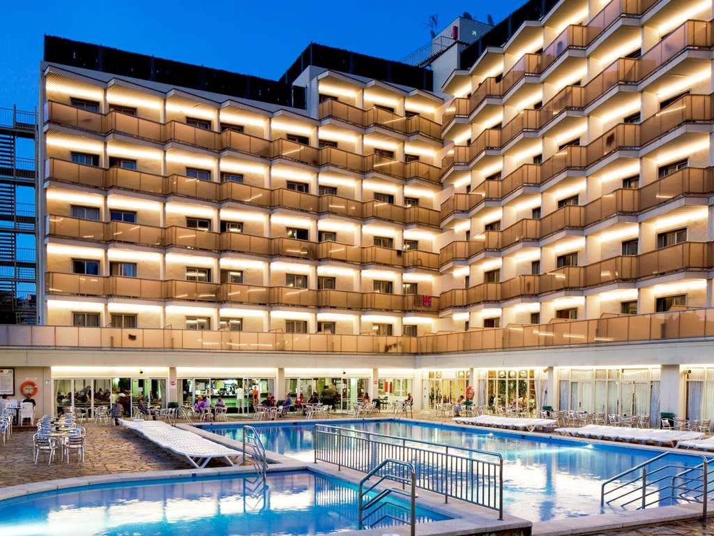 Offre Flash à Lloret de Mar : pension complète à côté de la plage de Fenals - 4* - 1