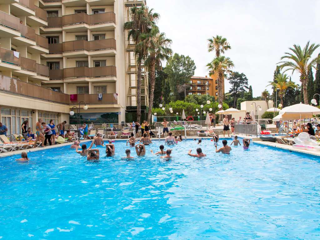 Offre Flash à Lloret de Mar : pension complète à côté de la plage de Fenals - 4* - 4