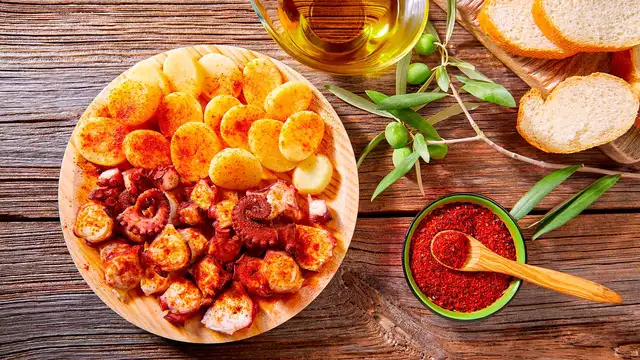 Repas international sur la Costa Brava