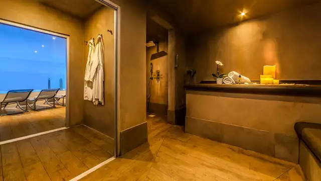 Escapada familiar a Cannes con piscina y spa (hasta 4 personas)