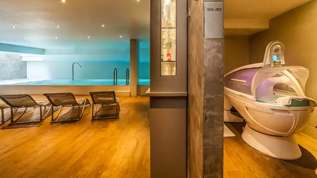 Week-end avec massage et accès spa en chambre supérieure à Cannes